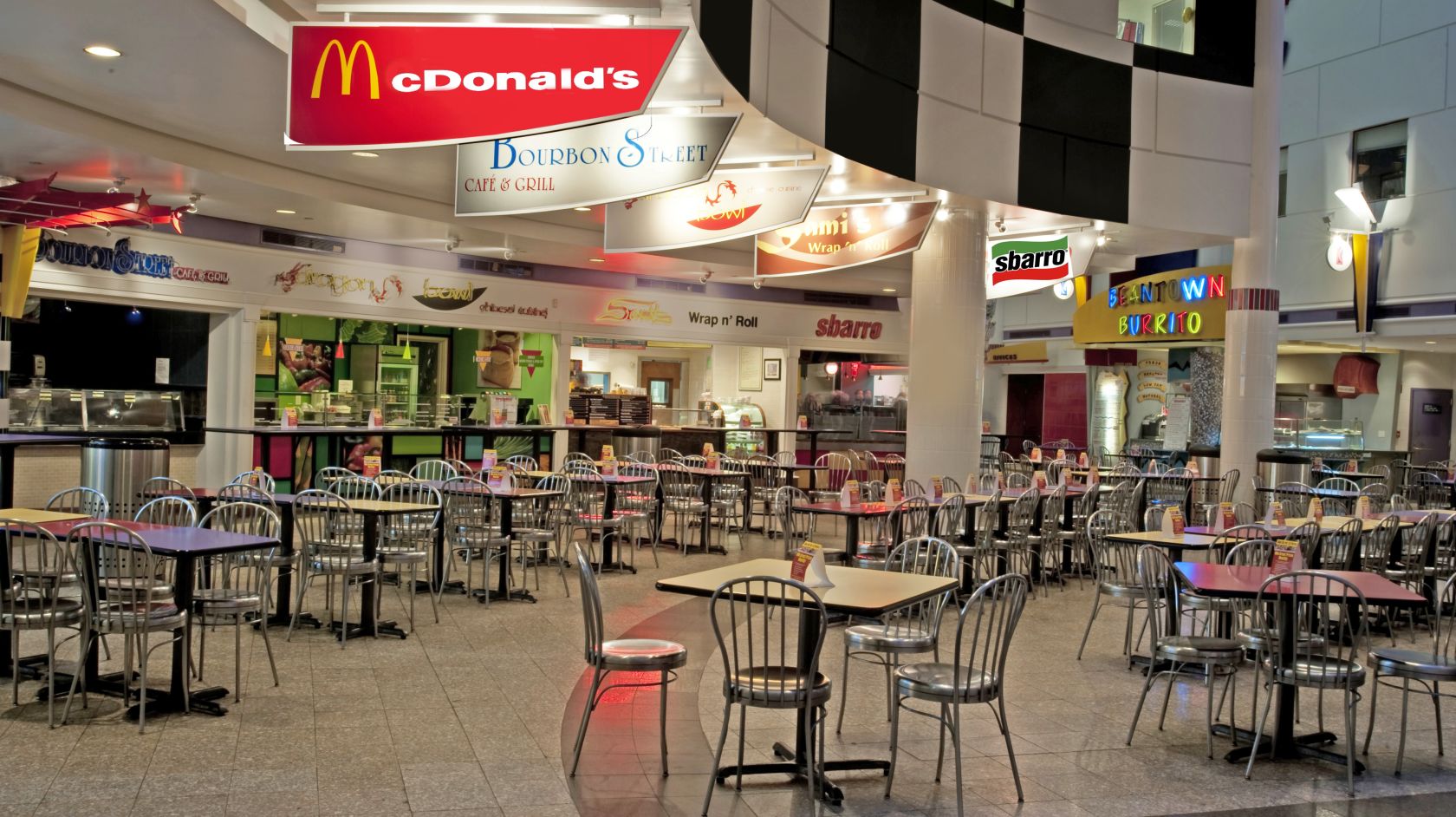 longwood galleria food court connected to the inn at longwood medical